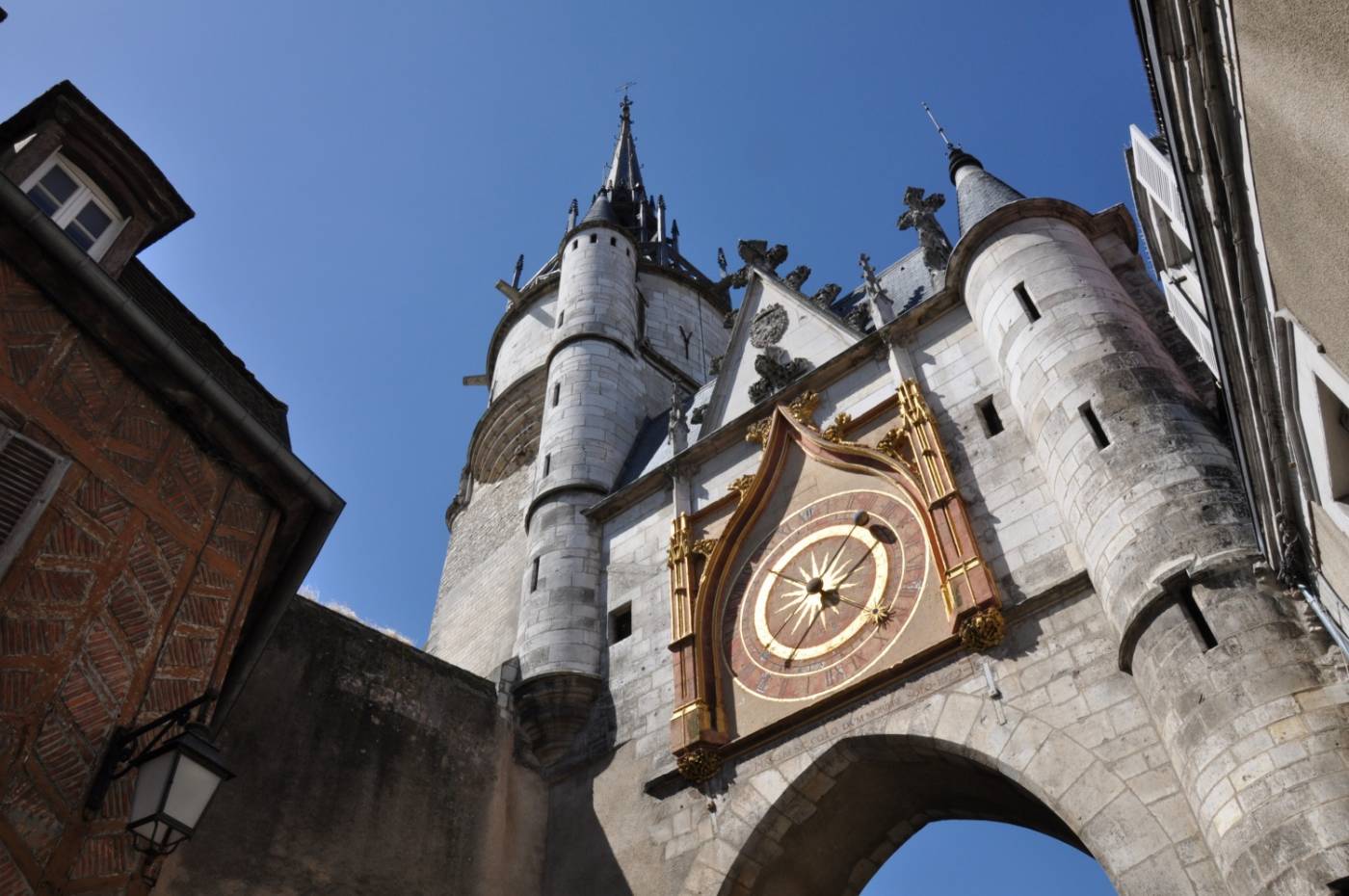 horloge hotel auxerre