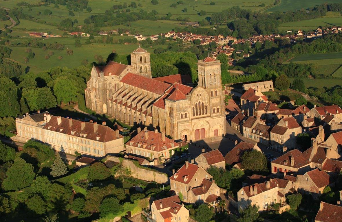 vezelay hotel auxerre